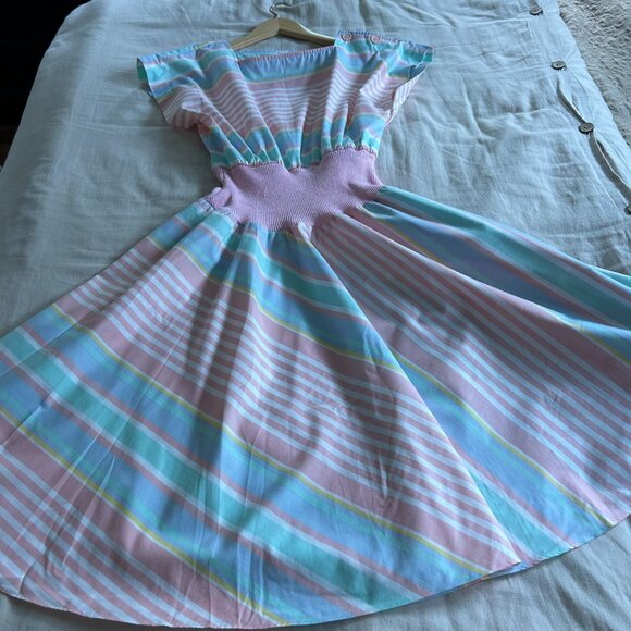 Vintage Pastel Rainbow Striped Midi Dress With Elastic Waist & Button Details - Picture 6 of 7
